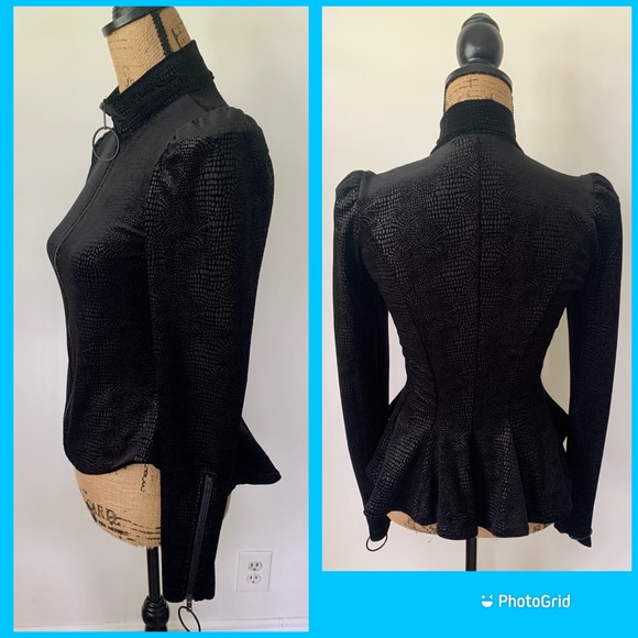 Betsey Johnson Faux Python Peplum Jacket - Picture 2 of 8